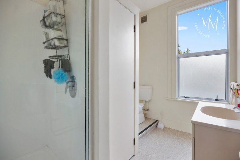 Photo of property in 590 Castle Street, North Dunedin, Dunedin, 9016