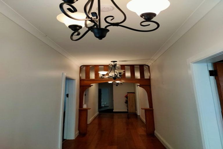 Photo of property in 8 Plunket Avenue, Petone, Lower Hutt, 5012