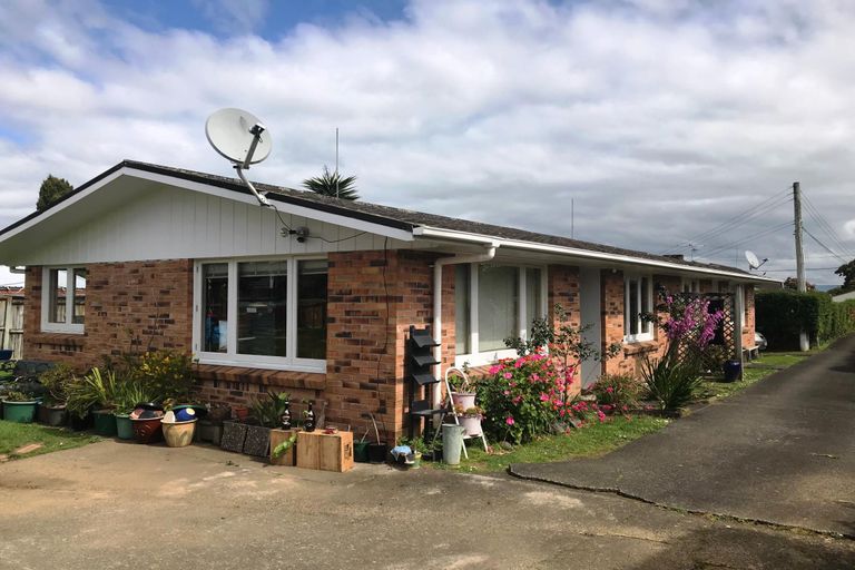 Photo of property in 2/32 Ferguson Street, Manurewa East, Auckland, 2102