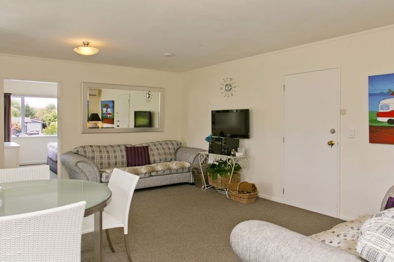 Photo of property in 2/21 Hindmarsh Drive, Rangatira Park, Taupo, 3330