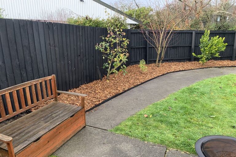 Photo of property in 1/9 Lombard Place, Avonhead, Christchurch, 8042