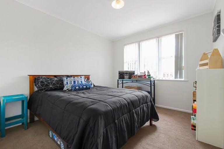 Photo of property in 5 O'connell Street, Manurewa, Auckland, 2102