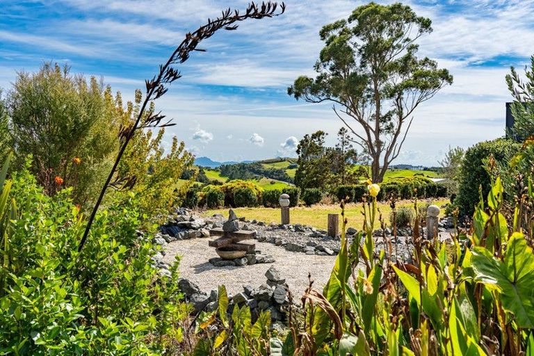 Photo of property in 77 Wairimu Way, Waipu, 0582