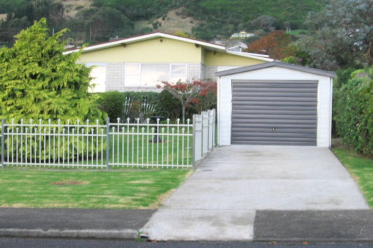 Photo of property in 29 Huia Street, Waikanae, 5036