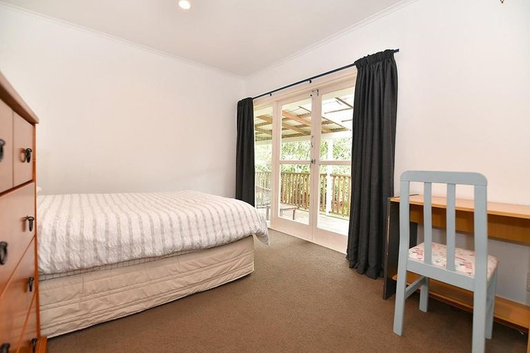 Photo of property in 462 Paremoremo Road, Paremoremo, Auckland, 0632