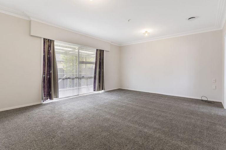 Photo of property in 17 Wilson Place, Papakura, 2110
