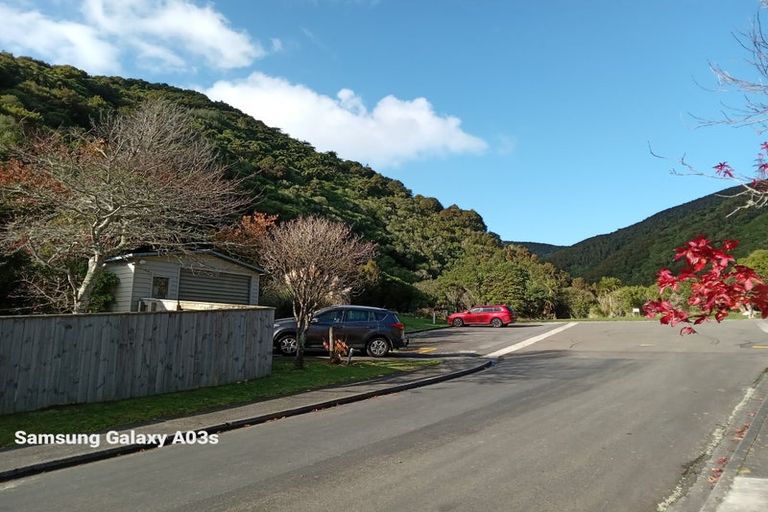 Photo of property in 5 Fitzgerald Place, Karori, Wellington, 6012