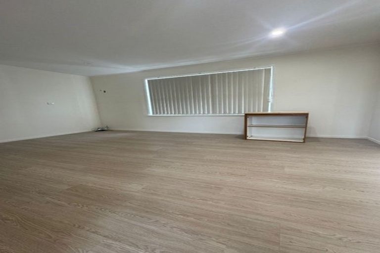 Photo of property in 1 Rondorlyn Place, Manurewa, Auckland, 2102