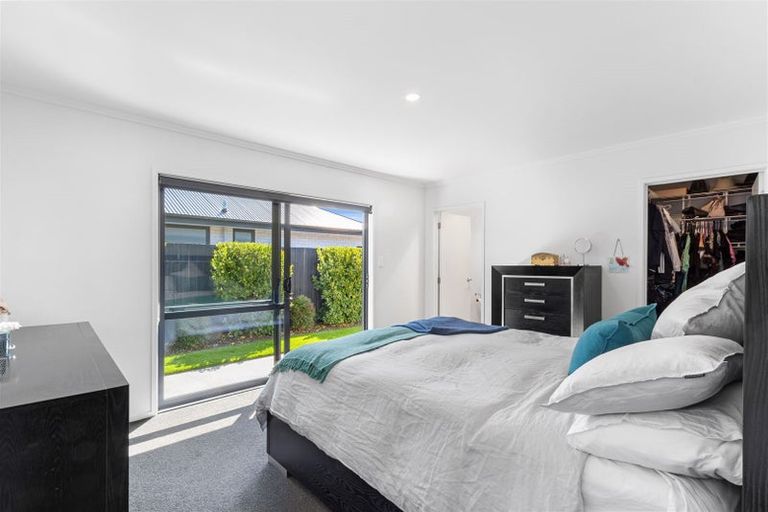 Photo of property in 8 Parawai Street, Marshland, Christchurch, 8083