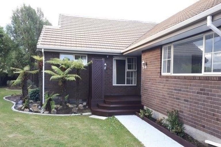 Photo of property in 16 Hewitts Road, Woodend, 7610