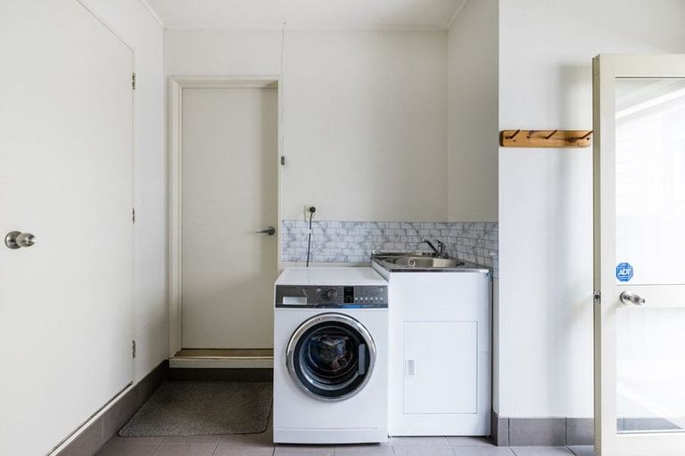 Photo of property in 86a Moore Street, Leamington, Cambridge, 3432