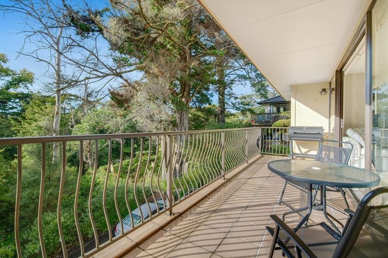 Photo of property in 3/7 The Avenue, Albany, Auckland, 0632