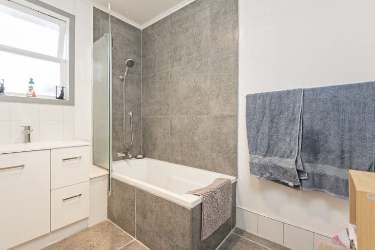 Photo of property in 9 Johnson Street, Bulls, 4818