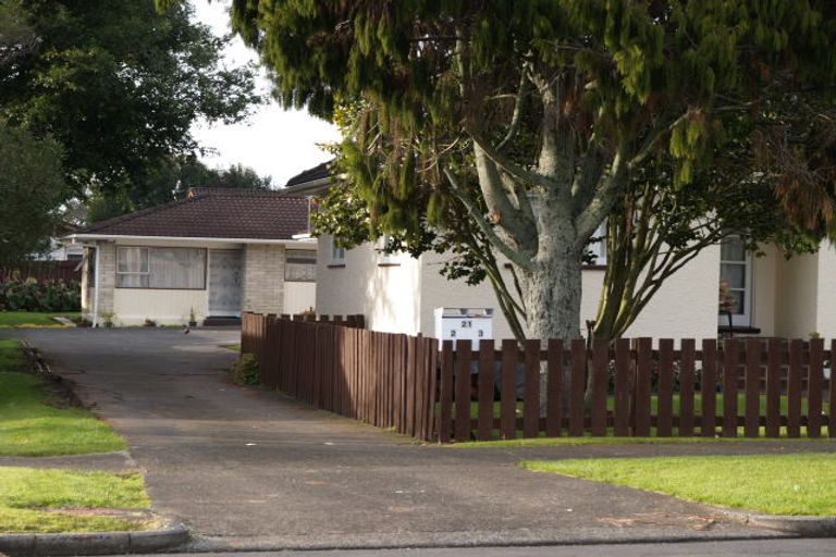Photo of property in 2/21 Cleek Road, Mangere East, Auckland, 2024