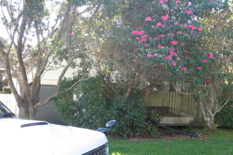 Photo of property in 16 Plymouth Street, Karori, Wellington, 6012