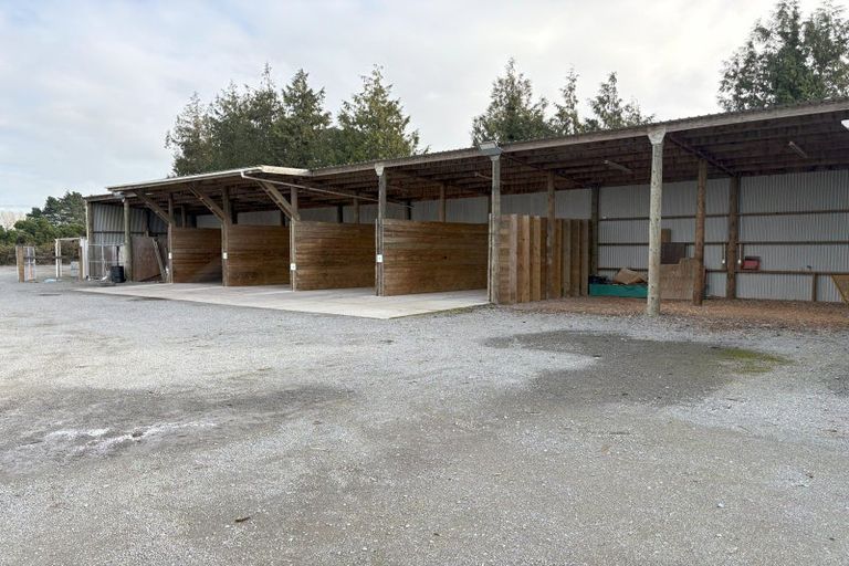 Photo of property in 588 Pound Road, Yaldhurst, Christchurch, 7676