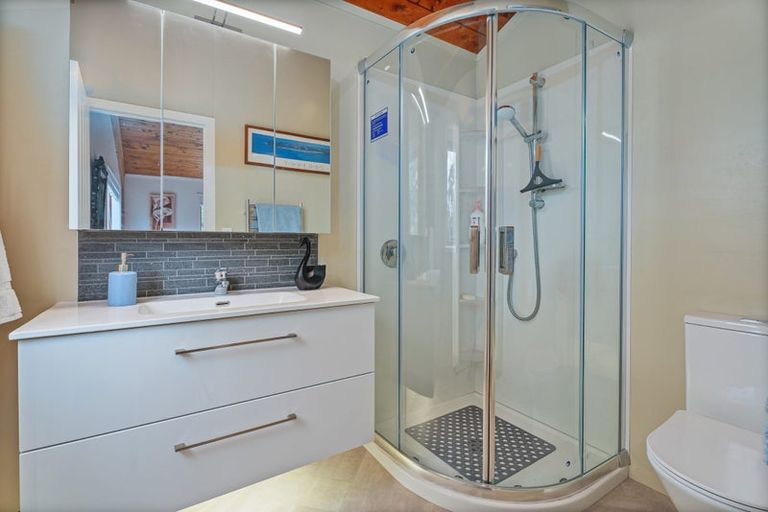 Photo of property in 5 Golf Road, Whitianga, 3591