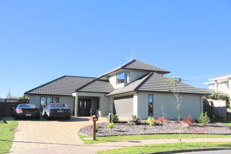 Photo of property in 67 Nielsen Gardens, Rototuna, Hamilton, 3210