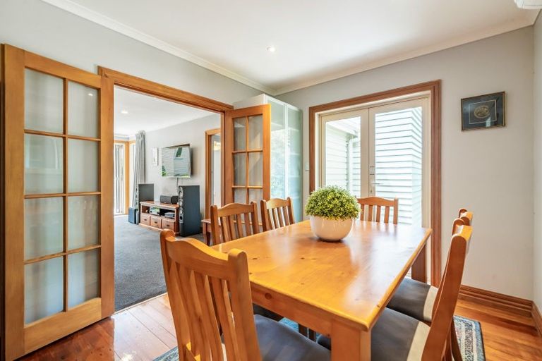 Photo of property in 19 Kitchener Terrace, Johnsonville, Wellington, 6037