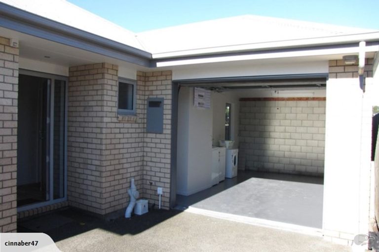 Photo of property in 16a Epsom Road, Sockburn, Christchurch, 8042