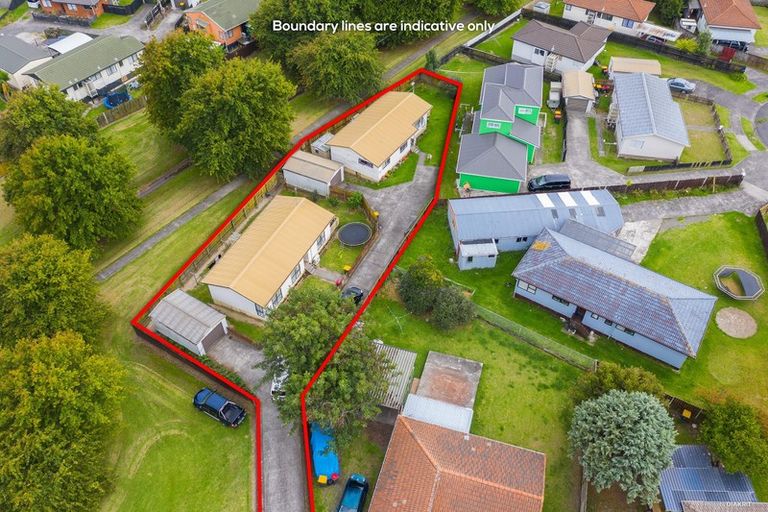 Photo of property in 1/11 Blackgate Place, Weymouth, Auckland, 2103