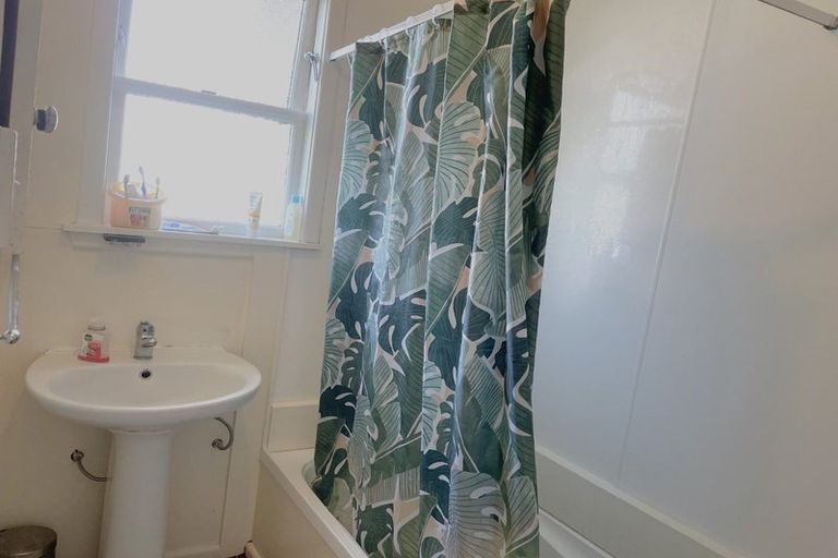 Photo of property in 4 Tilbury Street, Fairfield, Lower Hutt, 5011