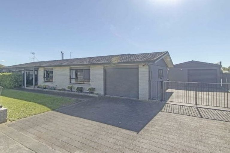 Photo of property in 8 Ryan Crescent, Greenmeadows, Napier, 4112