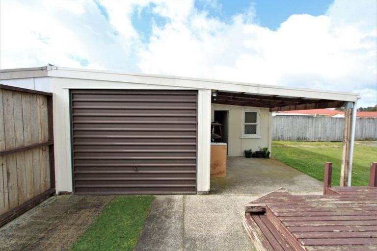 Photo of property in 15 Tieke Place, Tokoroa, 3420
