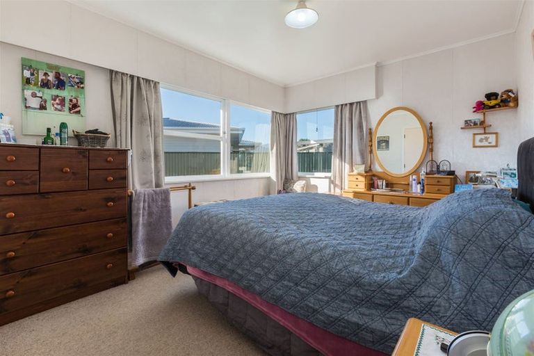 Photo of property in 634 Queen Street East, Levin, 5510
