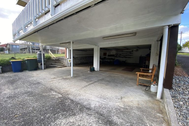 Photo of property in 9 Albert Pryor Avenue, Henderson, Auckland, 0612