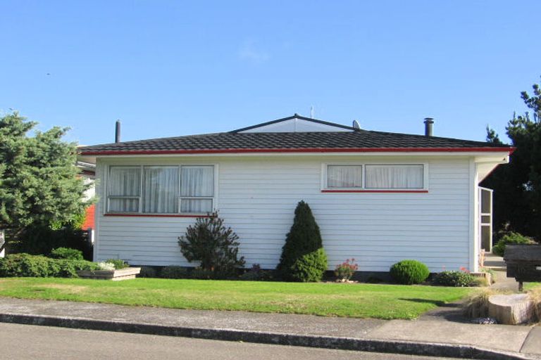 Photo of property in 16 Rossport Street, Johnsonville, Wellington, 6037