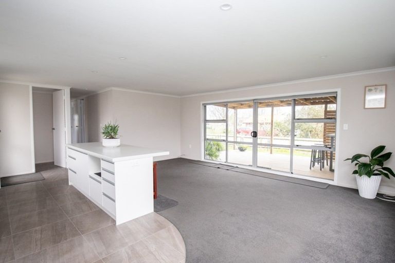 Photo of property in 31 Mahana Road, Ngatea, 3503