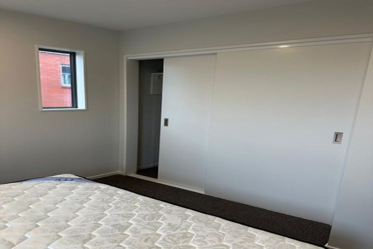 Photo of property in 30 Earlsworth Road, Mangere East, Auckland, 2024