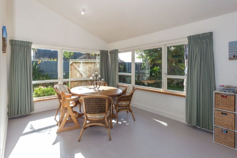 Photo of property in 3 Widdison Place, Whangamata, 3691