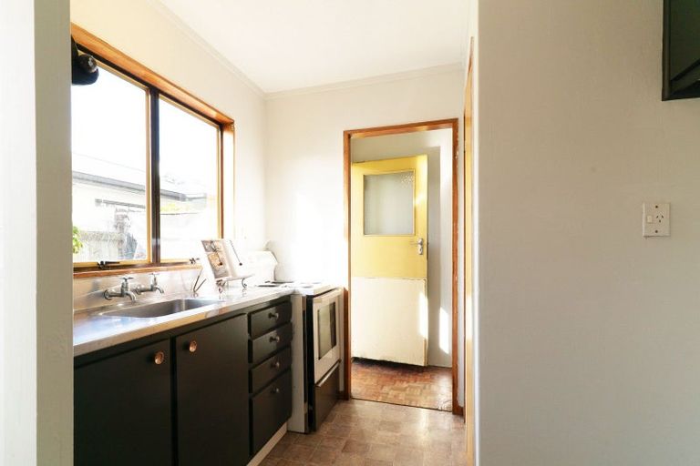 Photo of property in 8/702 Grays Road, Mahora, Hastings, 4120