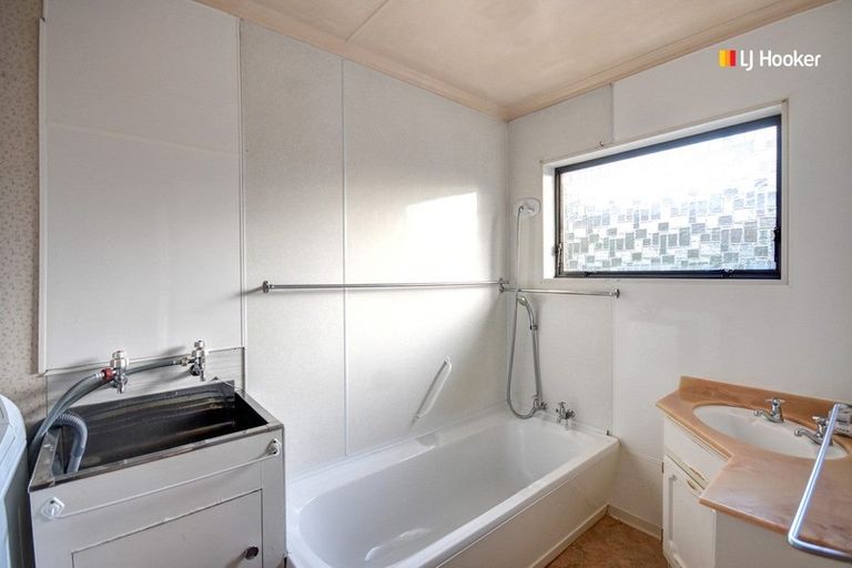 Photo of property in 61f Playfair Street, Caversham, Dunedin, 9012