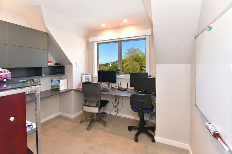 Photo of property in 6 Commodore Court, Gulf Harbour, Whangaparaoa, 0930