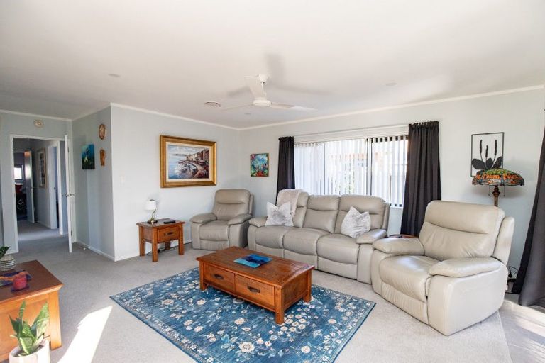 Photo of property in 9a Walton Place, Ngatea, 3503