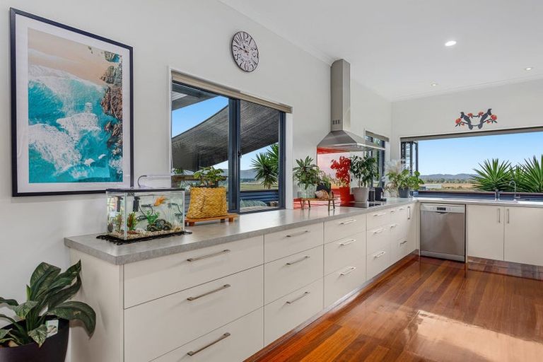 Photo of property in 19 Panorama Place, Coastlands, Whakatane, 3120