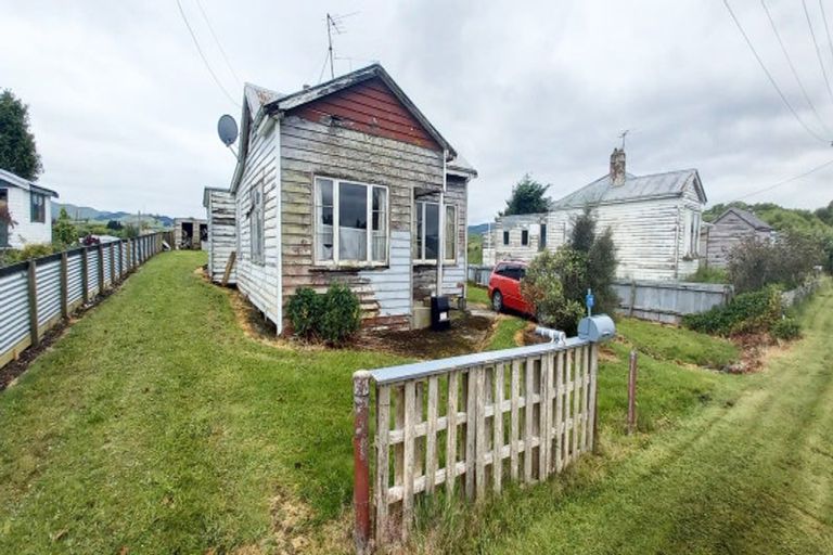 Photo of property in 11 Milton Street, Ohai, 9635