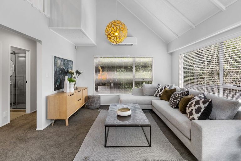 Photo of property in 2/225 Beach Haven Road, Beach Haven, Auckland, 0626