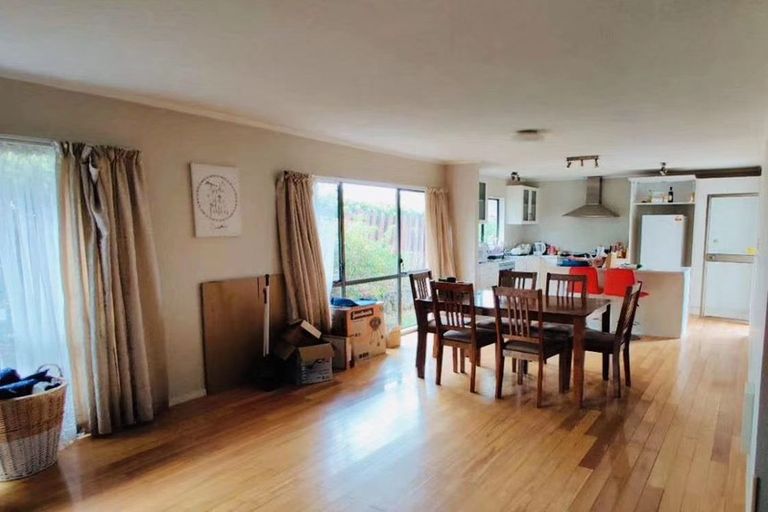 Photo of property in 23 Kennedy Avenue, Forrest Hill, Auckland, 0620