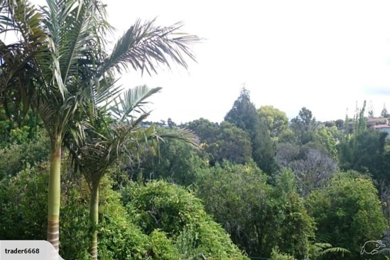 Photo of property in 2/86 Weatherly Road, Torbay, Auckland, 0630