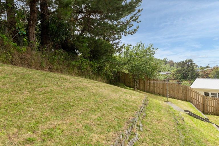 Photo of property in 54 Speargrass Grove, Timberlea, Upper Hutt, 5018
