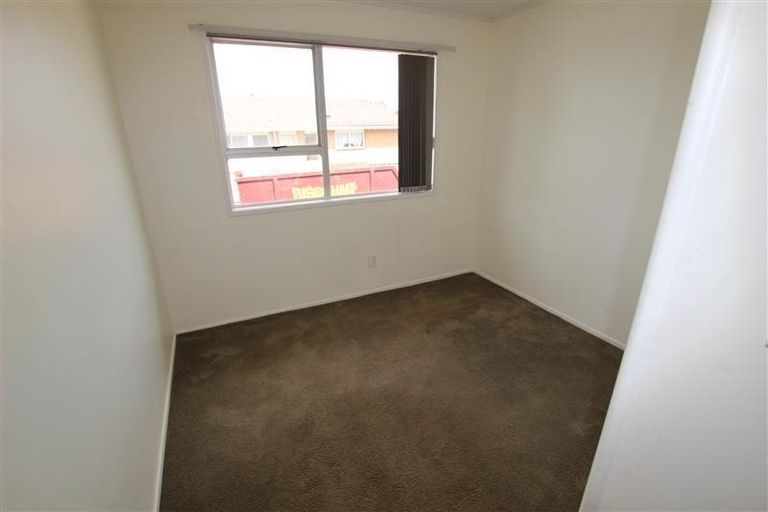 Photo of property in 105 Mahia Road, Wattle Downs, Auckland, 2103