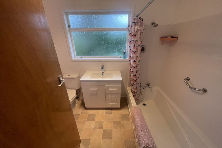 Photo of property in 2/7 Hair Street, Wainuiomata, Lower Hutt, 5014