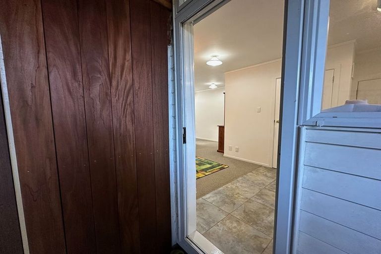 Photo of property in 11 Roberts Road, Glenfield, Auckland, 0629