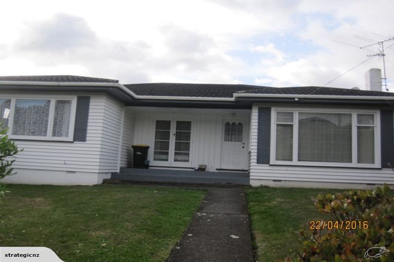Photo of property in 37 Redwood Avenue, Tawa, Wellington, 5028