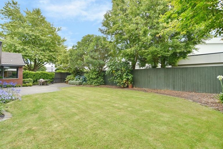 Photo of property in 17 Windsor Court, Rangiora, 7400