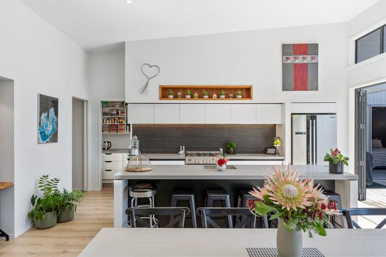 Photo of property in 14 Titoki Lane, Whangamata, 3691